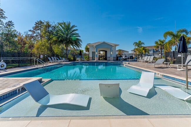 Building Photo - 4758 Kissimmee