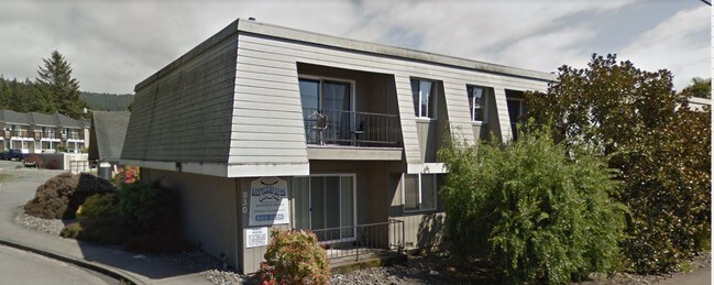 Primary Photo - Baywood Apartments