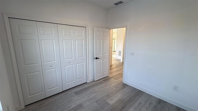 Building Photo - 835 Colville Dr