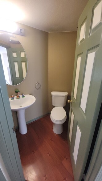 Building Photo - 1537 Hermocilla Way