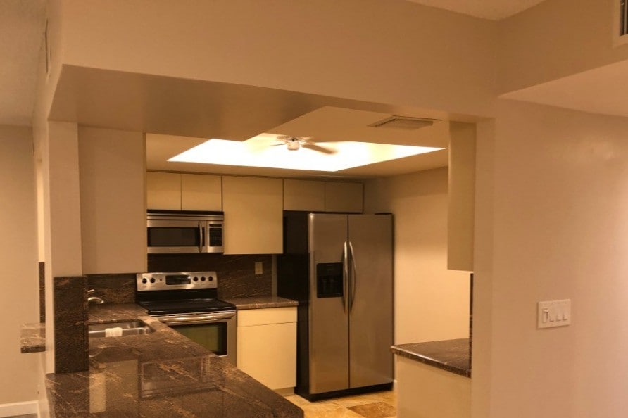 Building Photo - 1750 NE 39th Ct