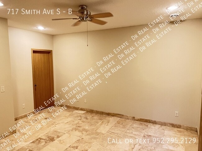 Building Photo - 717 Smith Ave S