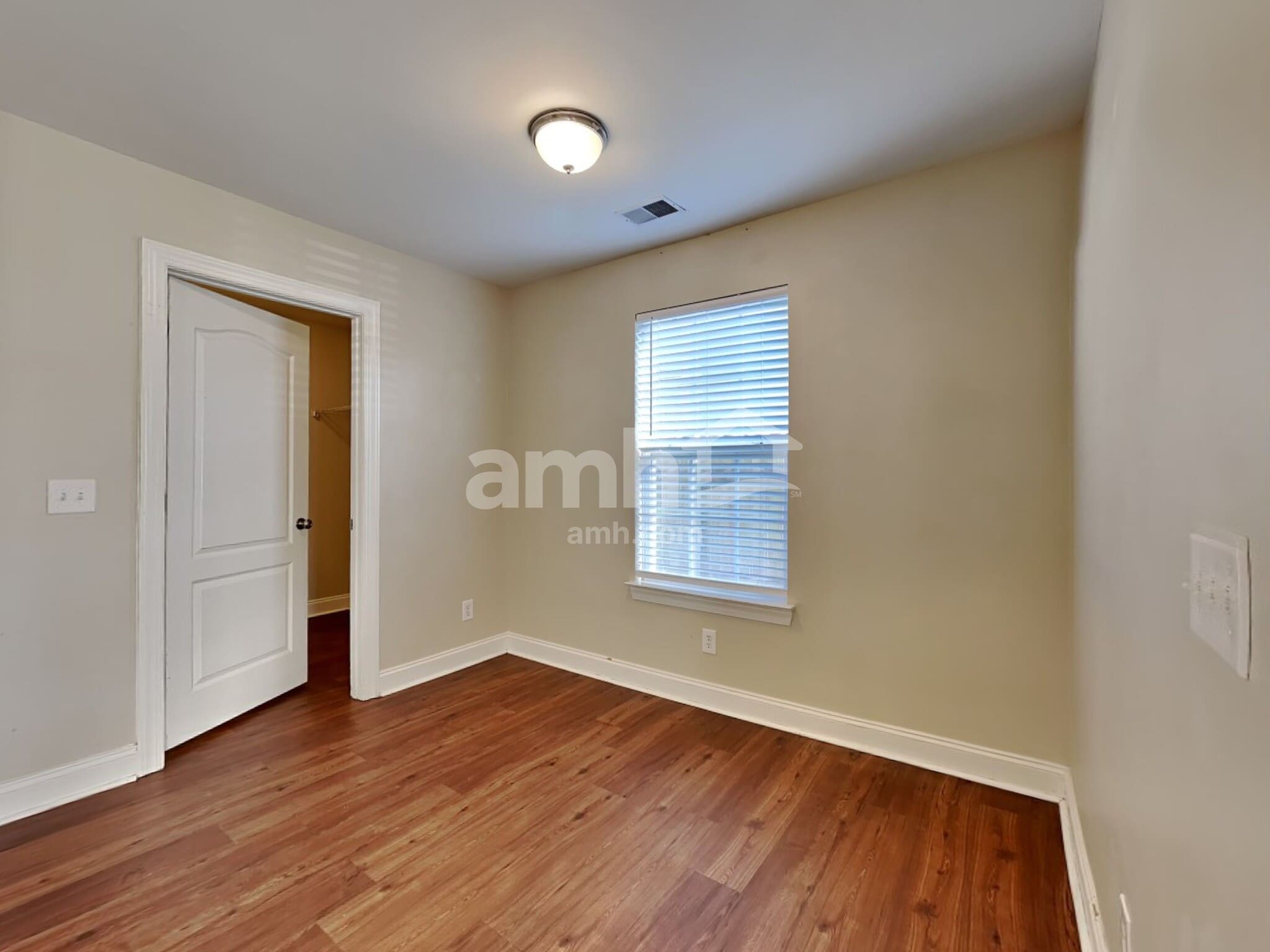 Building Photo - 415 Equinox Cir