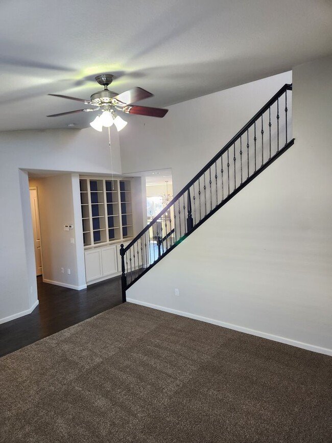 Building Photo - Northwest Reno Home