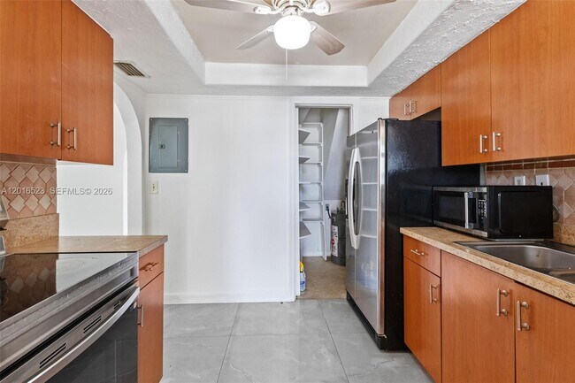 Building Photo - 1363 NW 66th Ave