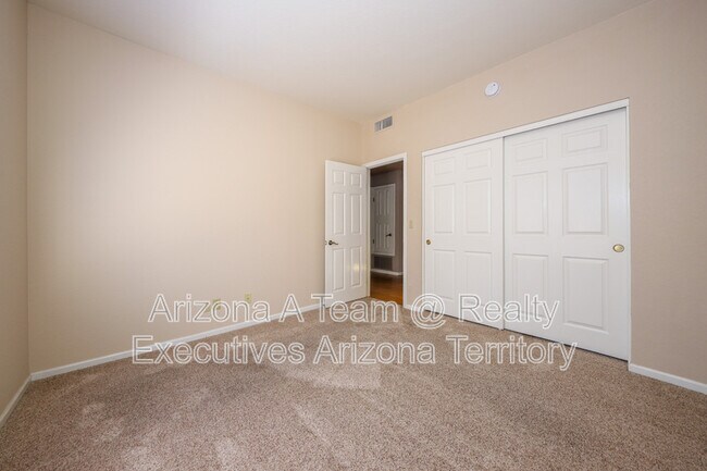 Building Photo - 7847 E Marquise Dr