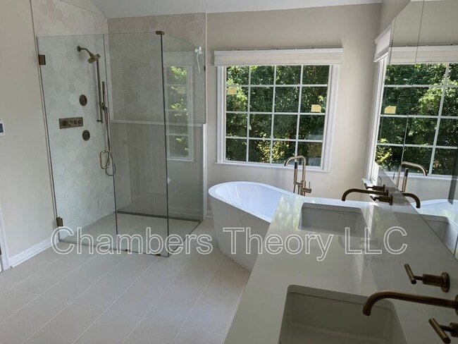 Building Photo - 46342 Summerhill Pl