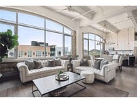 Building Photo - 700 N Washington Ave