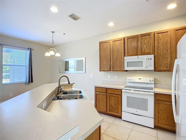 Building Photo - 3884 Deberry Dr