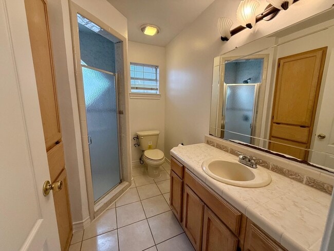 Building Photo - 12613 River Bend Cir