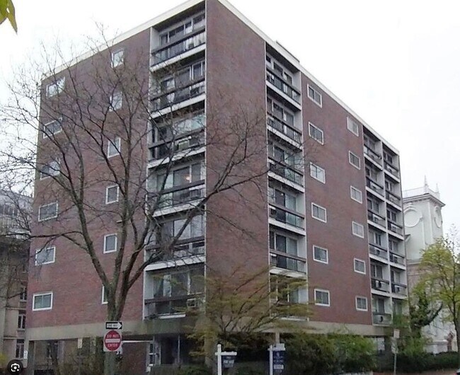 Building Photo - 12 Inman St