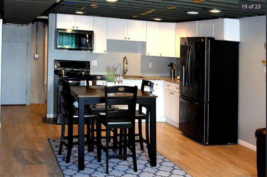 Building Photo - 520 Washington St