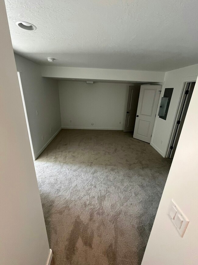 Building Photo - 3348 W 1570 N