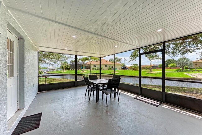 Building Photo - 3376 Peace River Dr
