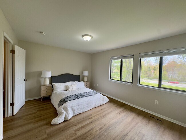 Building Photo - Charming 3 Bedroom/2 Full Bath/2 Half Bath Townhome in Parkville, MD!