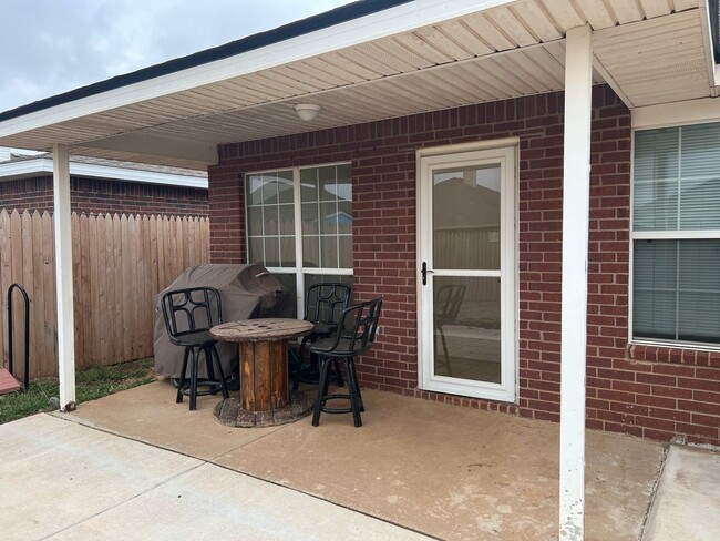 Building Photo - South Lubbock Home 3/2/2 In Frenship ISD