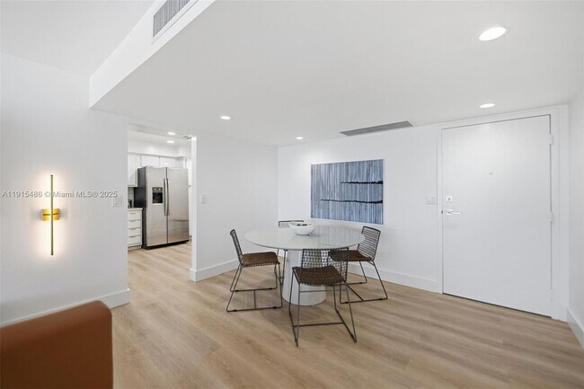 Building Photo - 3546 S Ocean Blvd