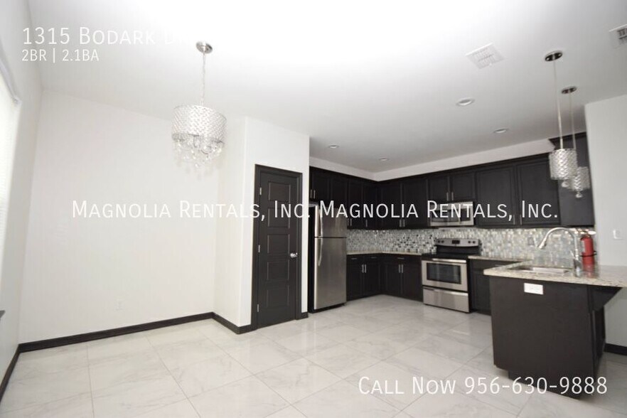 Building Photo - 1315 Bodark Dr