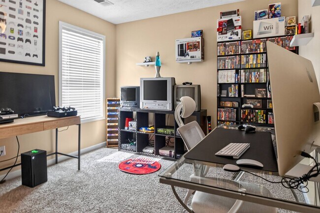 Building Photo - 1156 Meachem Dr