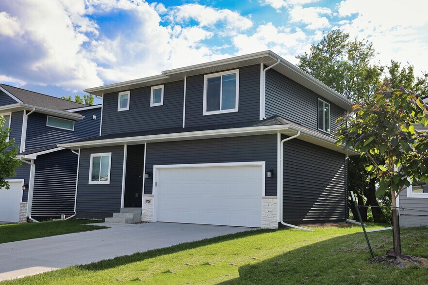 Primary Photo - 4728 167th St