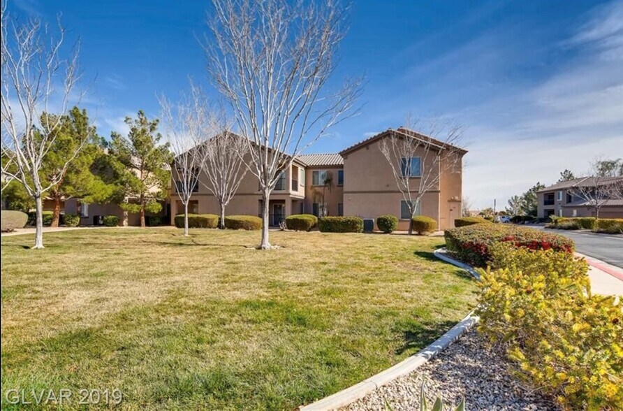 Building Photo - 4685 Apulia Dr