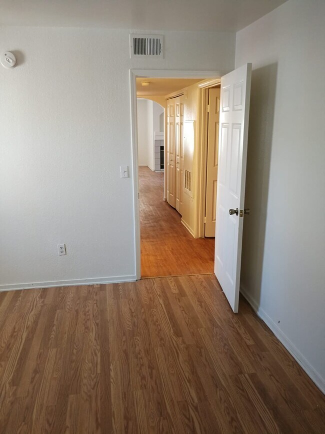 Building Photo - 4308 W Lake Mead Blvd