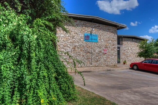 Building Photo - 3011 Whitis Ave
