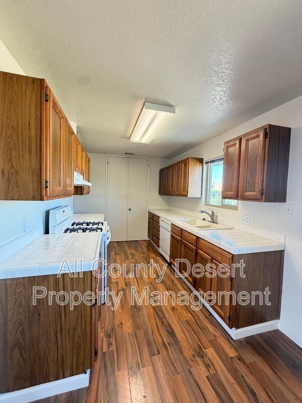 Building Photo - 31520 Landau Blvd