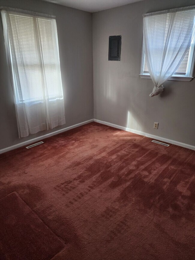 Building Photo - Senator Gasque Road Duplex