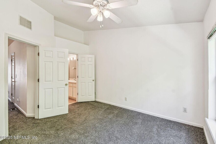 Building Photo - 3491 Lone Tree Ln