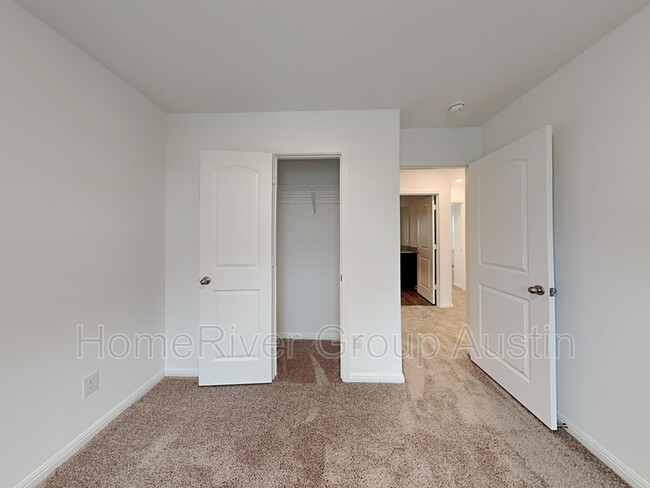 Building Photo - 18100 Speculator Ln
