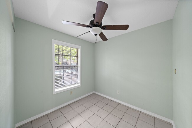 Building Photo - 3224 Timmons Ln