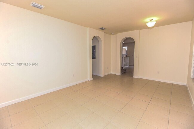 Building Photo - 9362 SW 171st Ct