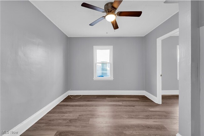 Building Photo - 2115 Dowd Ave