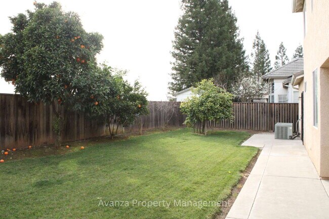 Building Photo - Home for Rent