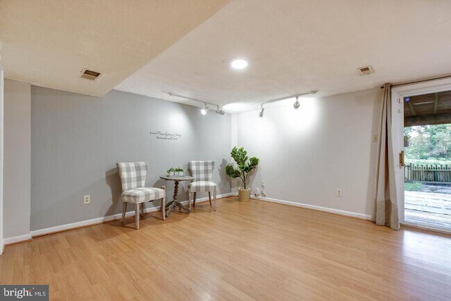 Building Photo - 5420 King Arthur Cir