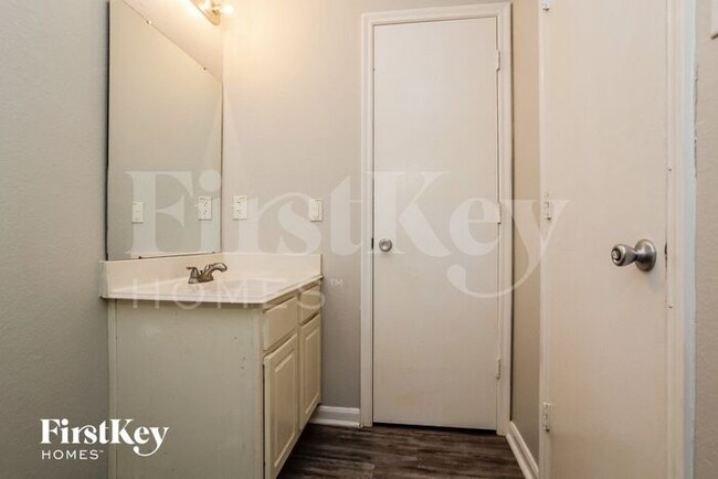 Building Photo - 430 Remington Creek Dr