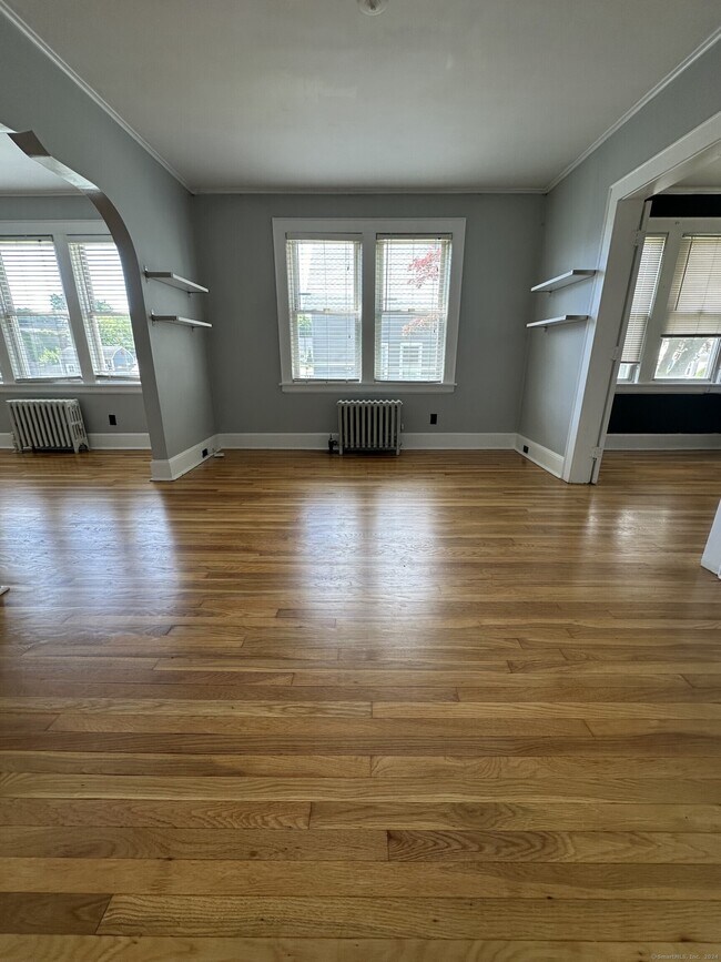 Building Photo - 83 High Park Ave