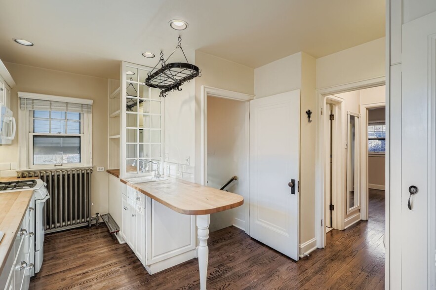 Building Photo - 1655 Jasmine St