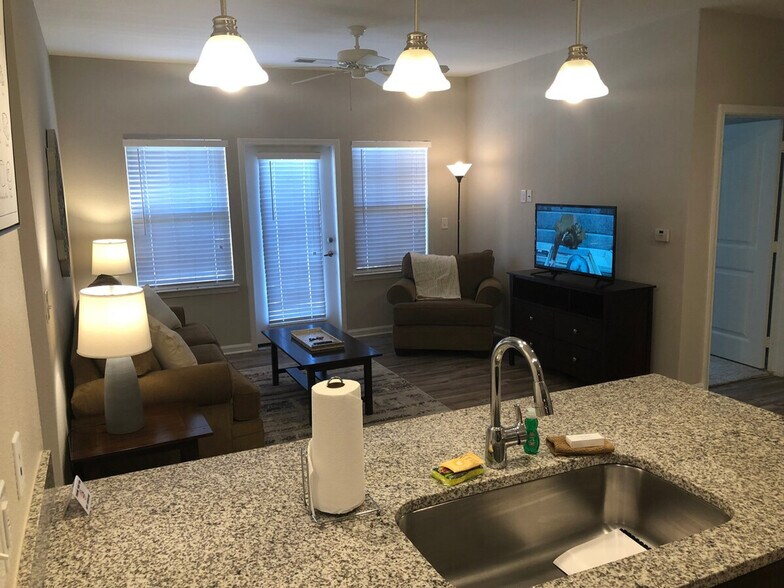 Building Photo - 8550 Nb Interstate 77 St