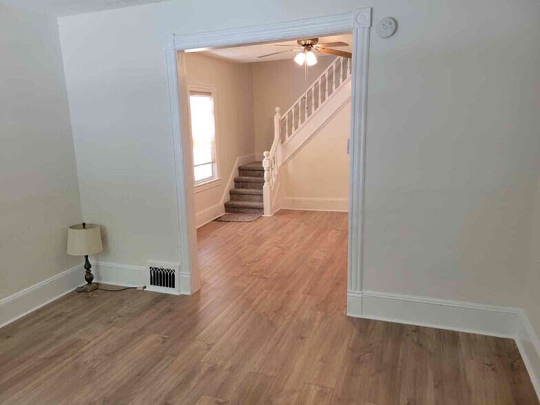 Building Photo - 1341 Adams Ave