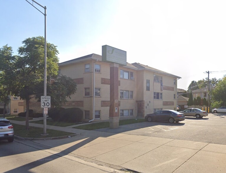 Building Photo - 4936 N Harlem Ave