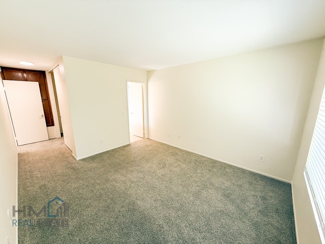 Building Photo - 2 Bed, 2 Bath Rental Home in Silverado Gat...