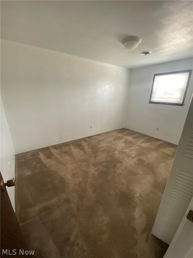 Building Photo - 101 Wildwood Dr