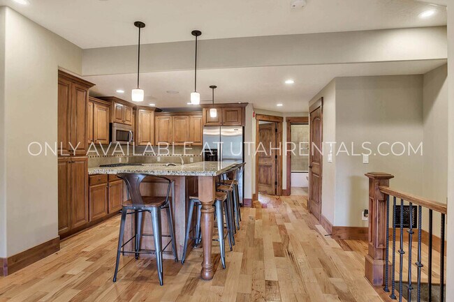 Building Photo - 13412 N Alexis Dr