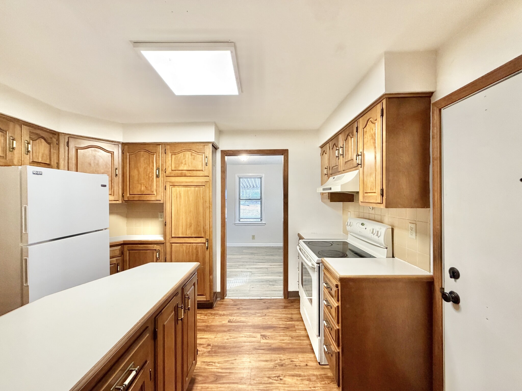 Building Photo - 2041 Gorton St