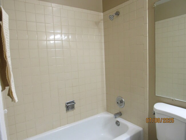 Building Photo - 950 Cumberland Ct