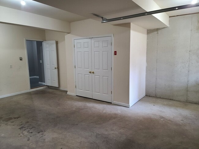 Building Photo - 3 Bedroom Townhome for Rent in Waynesboro