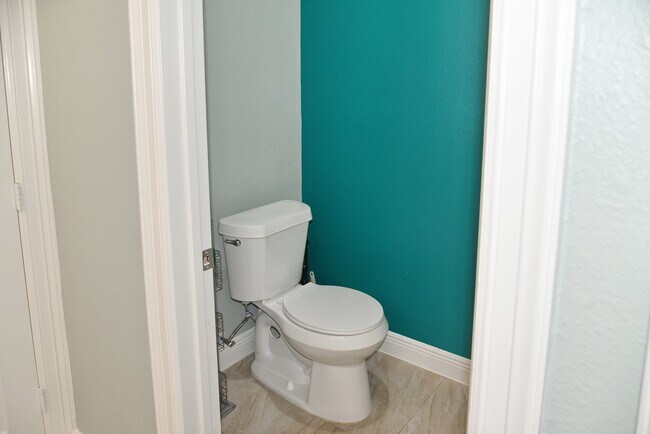 Building Photo - 5046 Van Fleet St