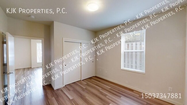 Building Photo - Winter Special: Look & Lease Within 24 Hou...